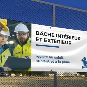 Banderole PVC 440g/m2 pour utilisation intérieure ou extérieur avec oeillets tous les 50 cm