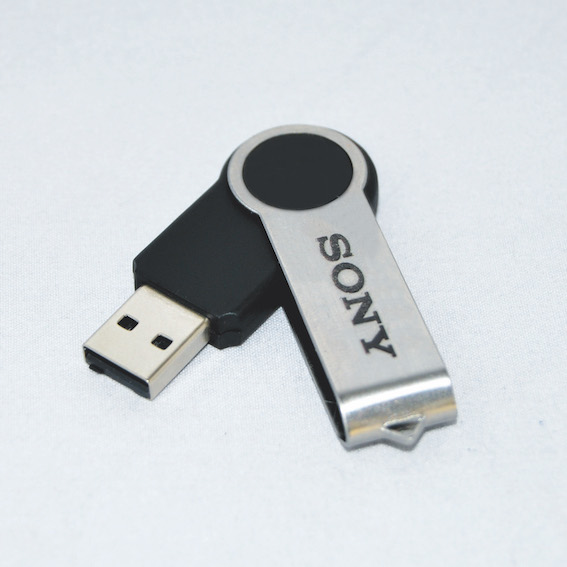 Clé Usb Originale dans Canette Personnalisée